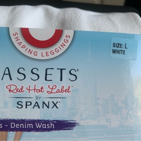 NWT Assets Red Hot Label by Spanx Seamless Leggings Denim Wash Style 226… - Picture 5 of 6